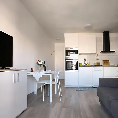 Apartment In Cristianos *